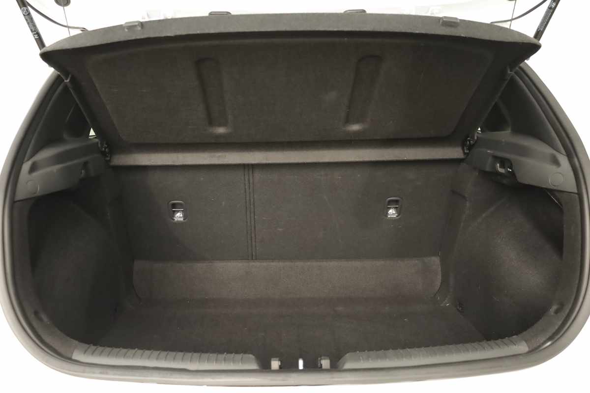 hyundai-i30-2024-gasolina-998cc
