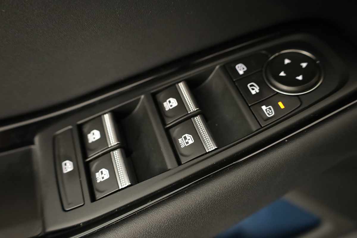 renault-rafale-2025-hibrido-a-gasolina-1199cc