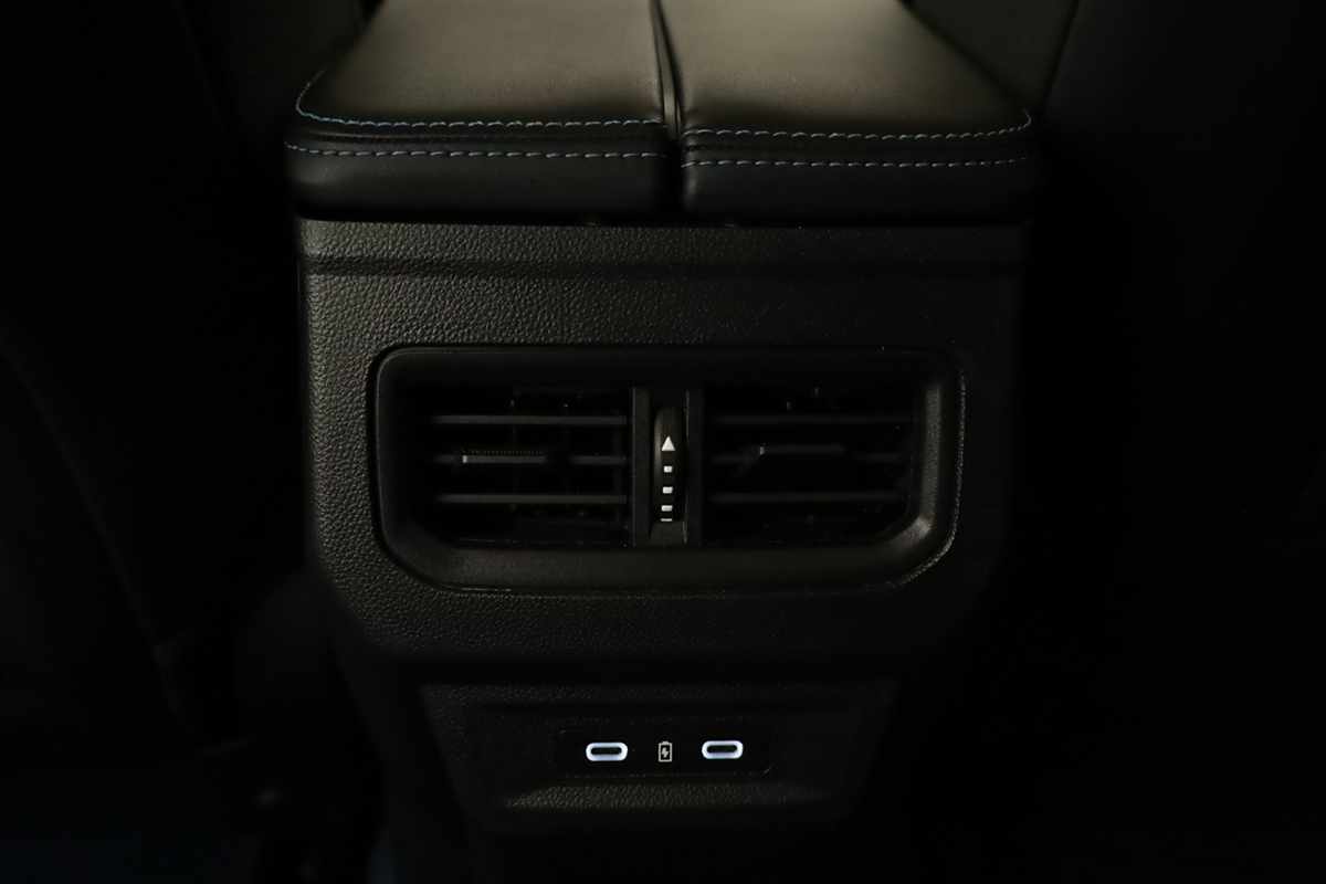 renault-rafale-2025-hibrido-a-gasolina-1199cc