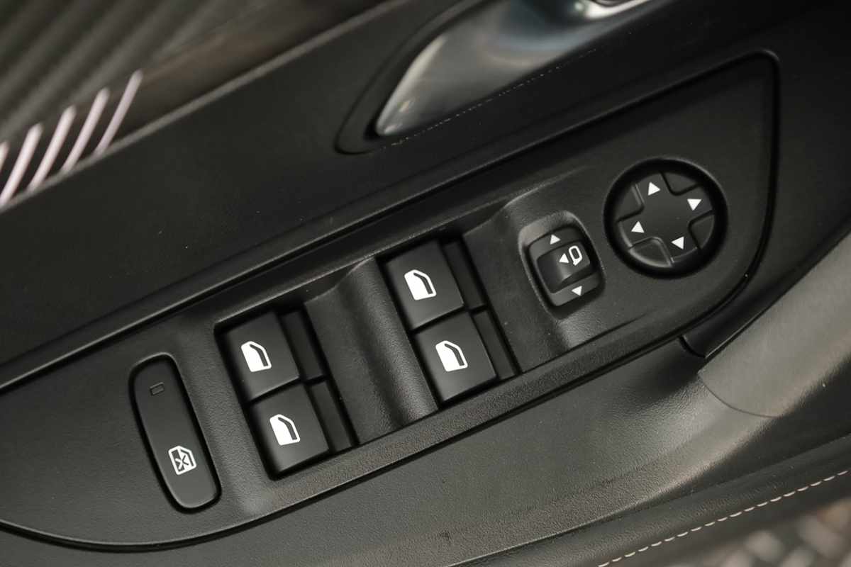 peugeot-2008-2025-gasolina-1199cc