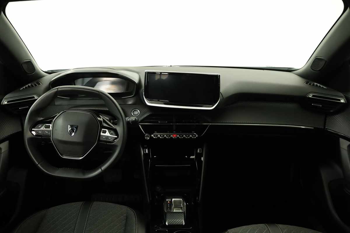 peugeot-e-2008-2025-eletrico-0cc