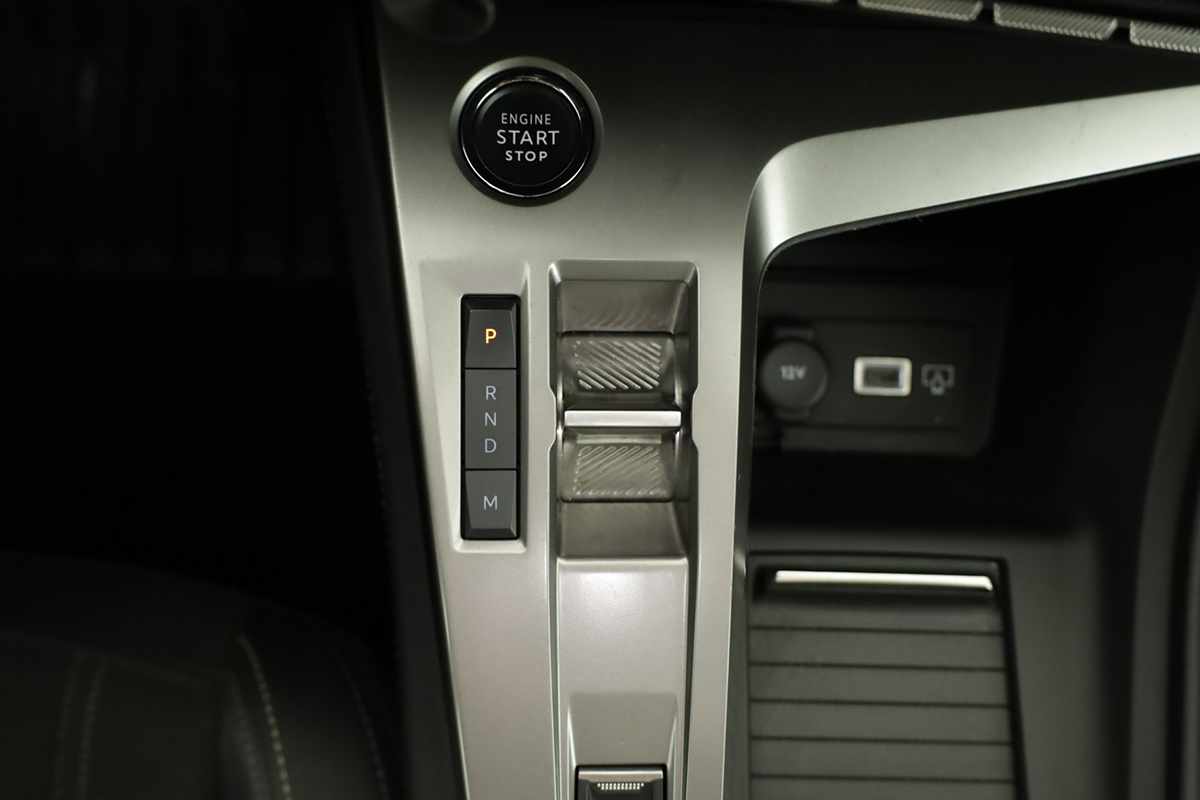 peugeot-308-2024-gasolina-1199cc
