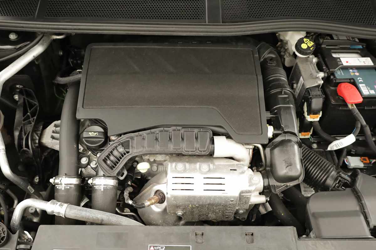 peugeot-308-2024-gasolina-1199cc