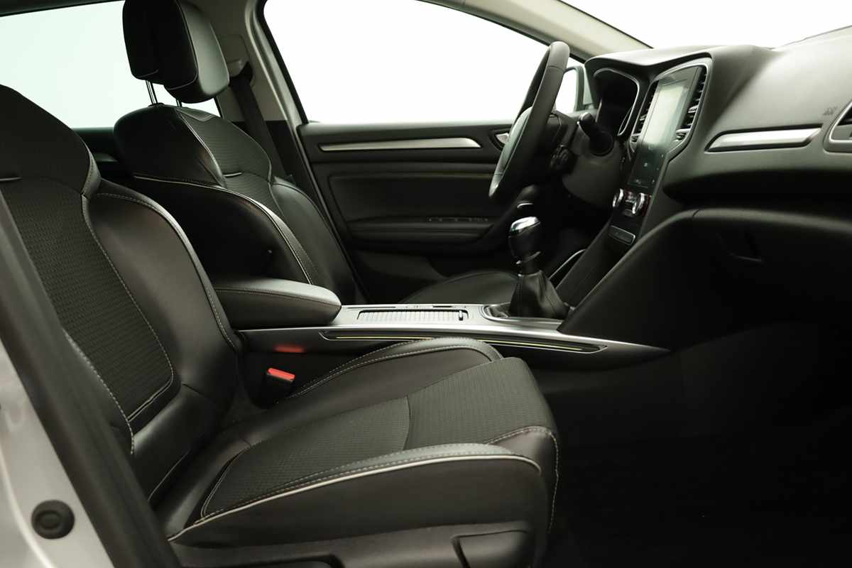 renault-megane-sport-tourer-2020-diesel-1461cc