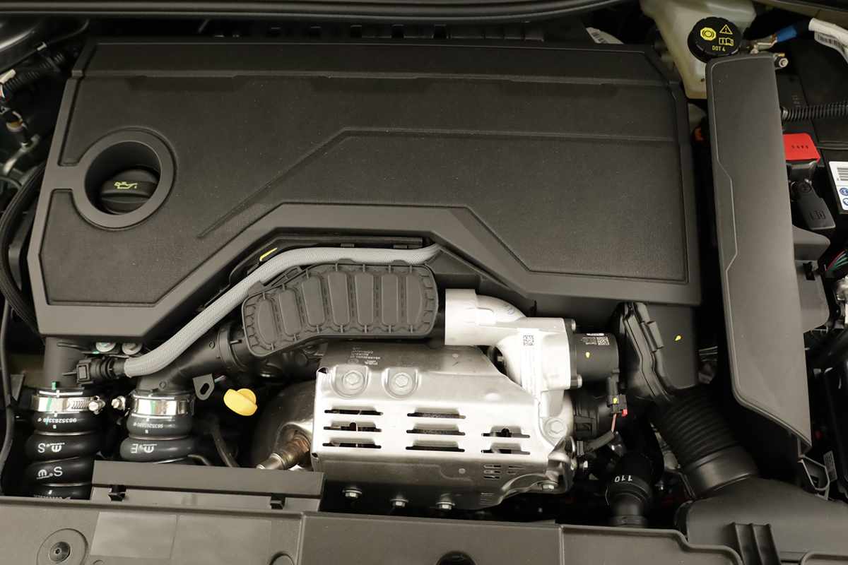 peugeot-208-2026-gasolina-1199cc