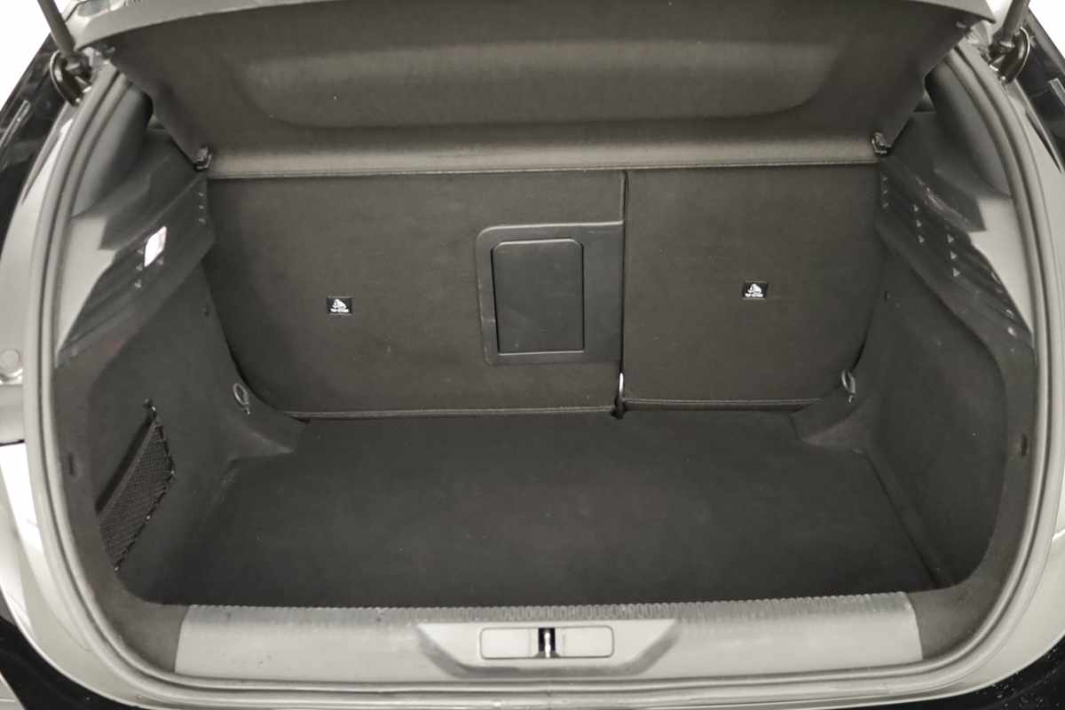 peugeot-308-2024-gasolina-1199cc