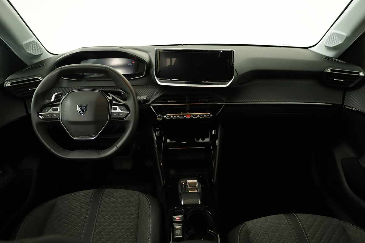 peugeot-208-2025-gasolina-1199cc