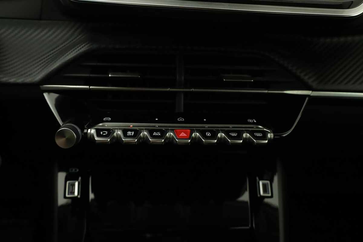 peugeot-208-2025-gasolina-1199cc
