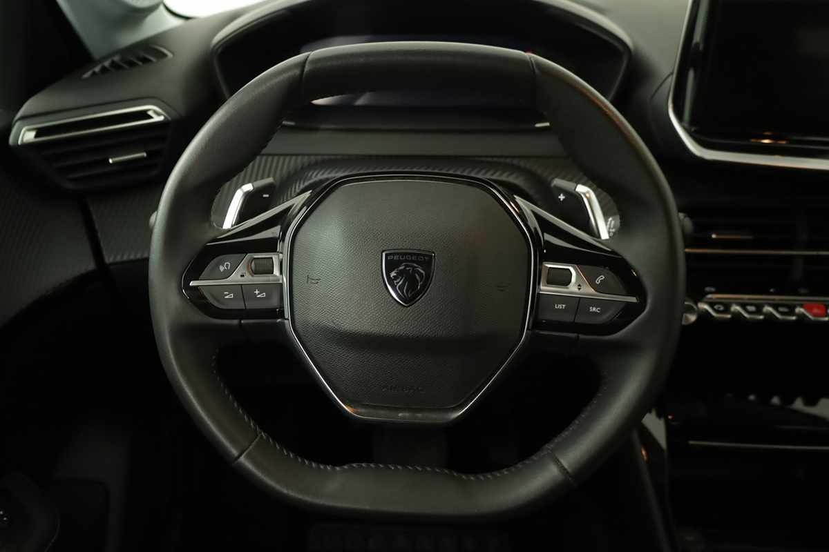 peugeot-208-2025-gasolina-1199cc
