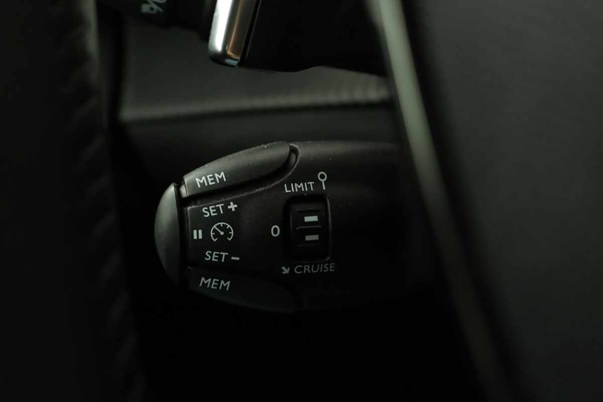 peugeot-208-2025-gasolina-1199cc