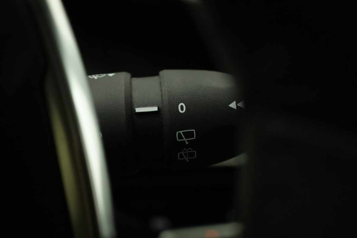peugeot-208-2025-gasolina-1199cc