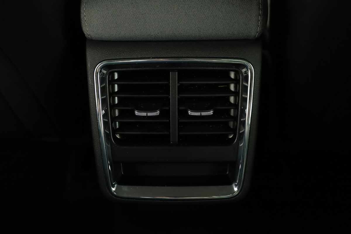 skoda-enyaq-2023-eletrico-0cc