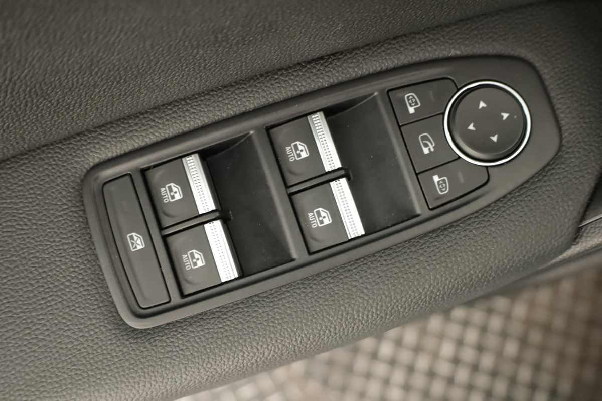 renault-captur-2023-gasolina-999cc