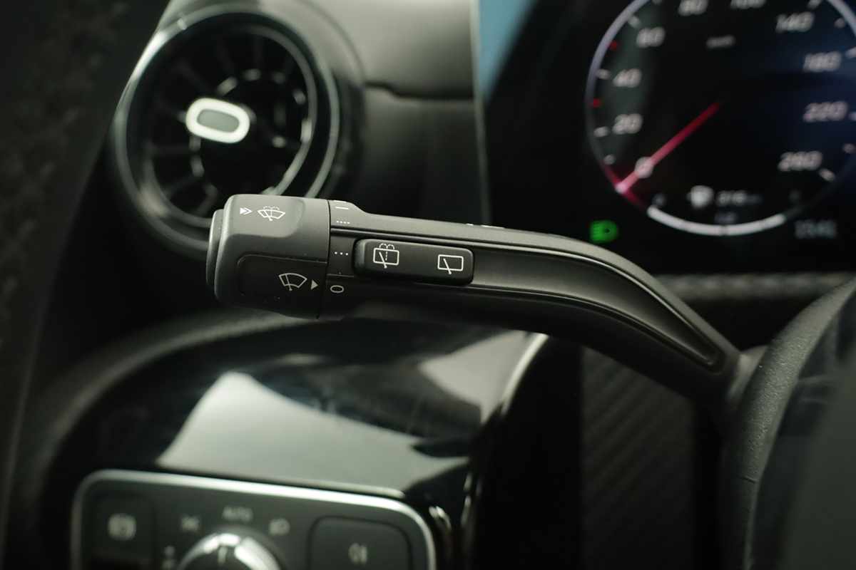 mercedes-benz-classe-a-2024-gasolina-1332cc