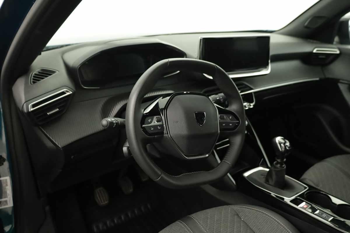 peugeot-2008-2025-gasolina-1199cc