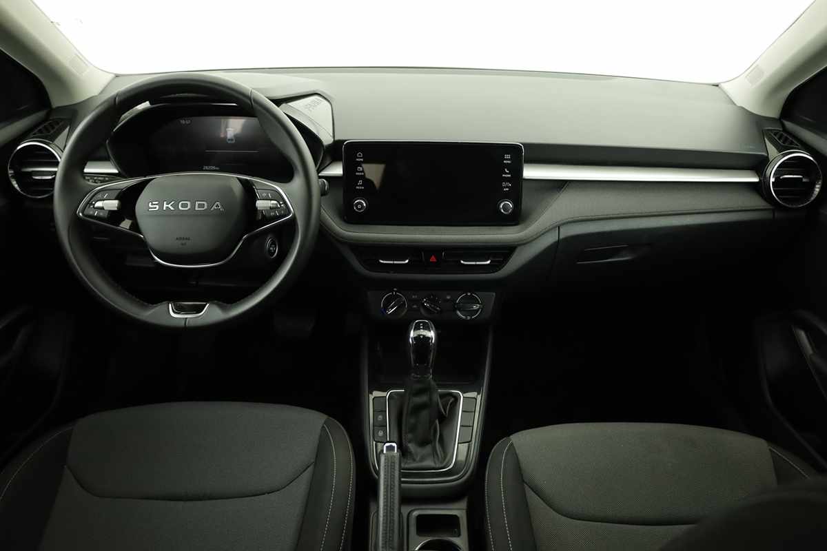 skoda-fabia-2025-gasolina-999cc