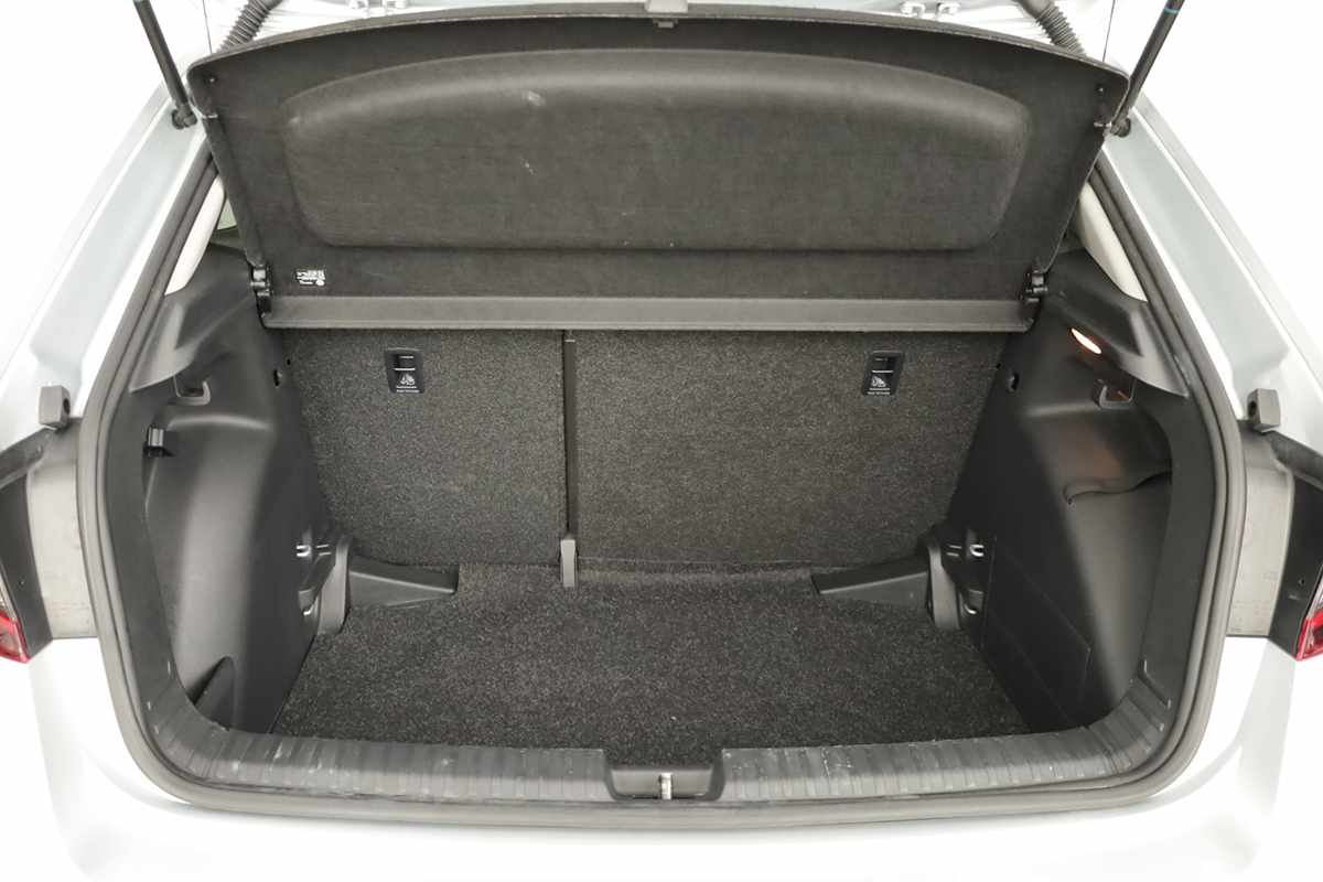 skoda-fabia-2025-gasolina-999cc