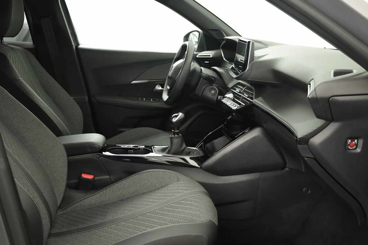 peugeot-2008-2025-gasolina-1199cc