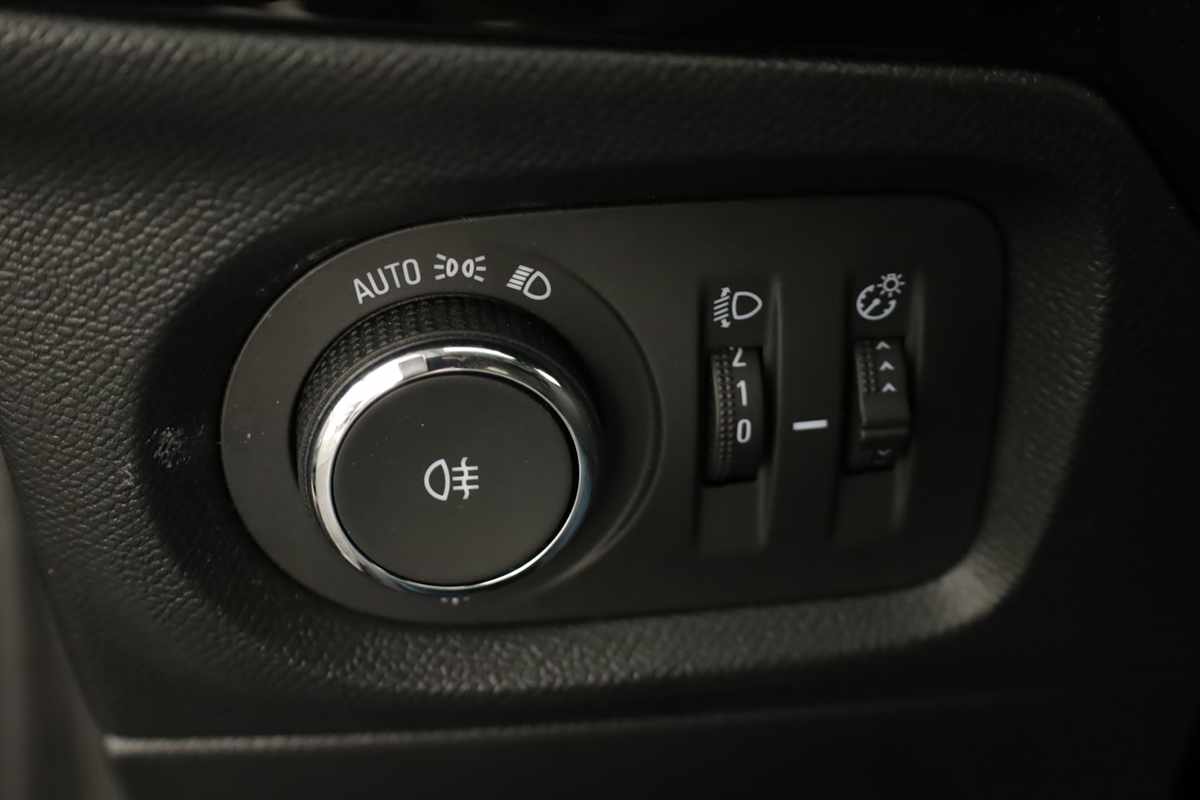 opel-corsa-2025-gasolina-1199cc