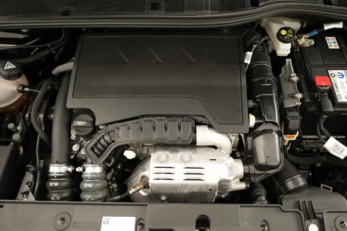 opel-corsa-2025-gasolina-1199cc