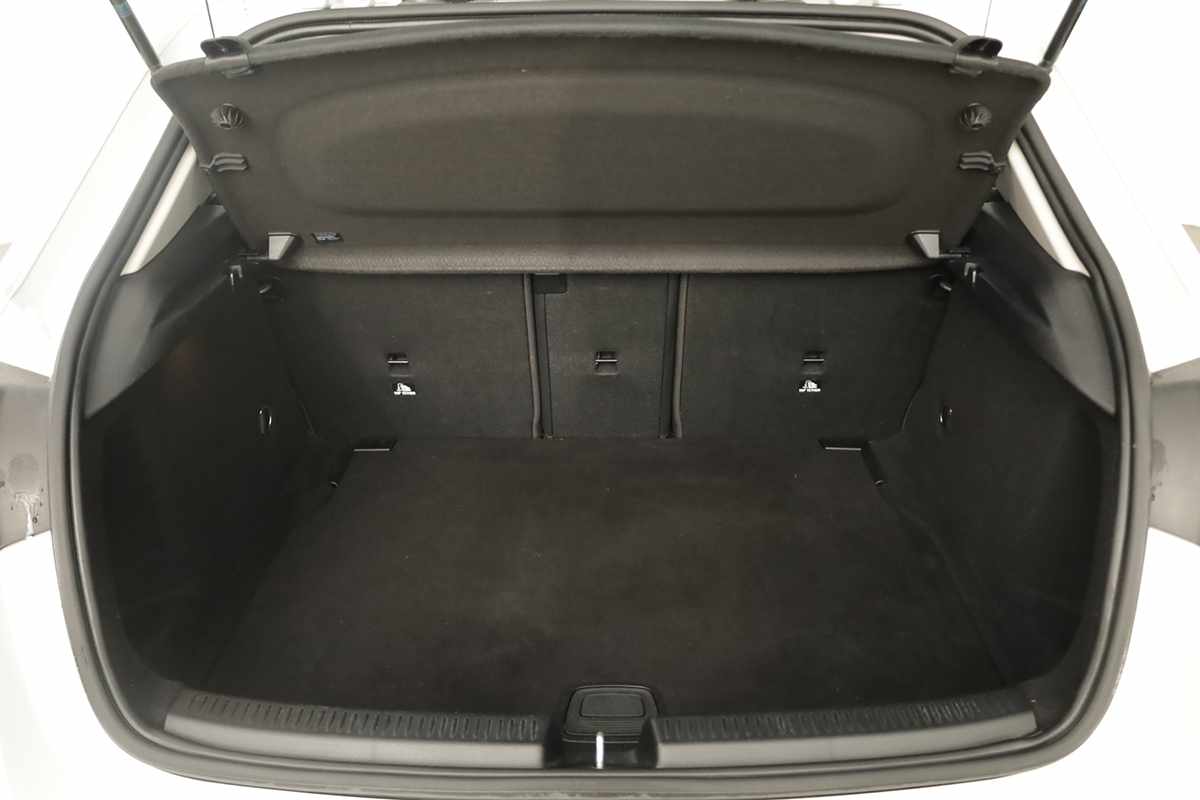 mercedes-benz-classe-a-2024-gasolina-1332cc