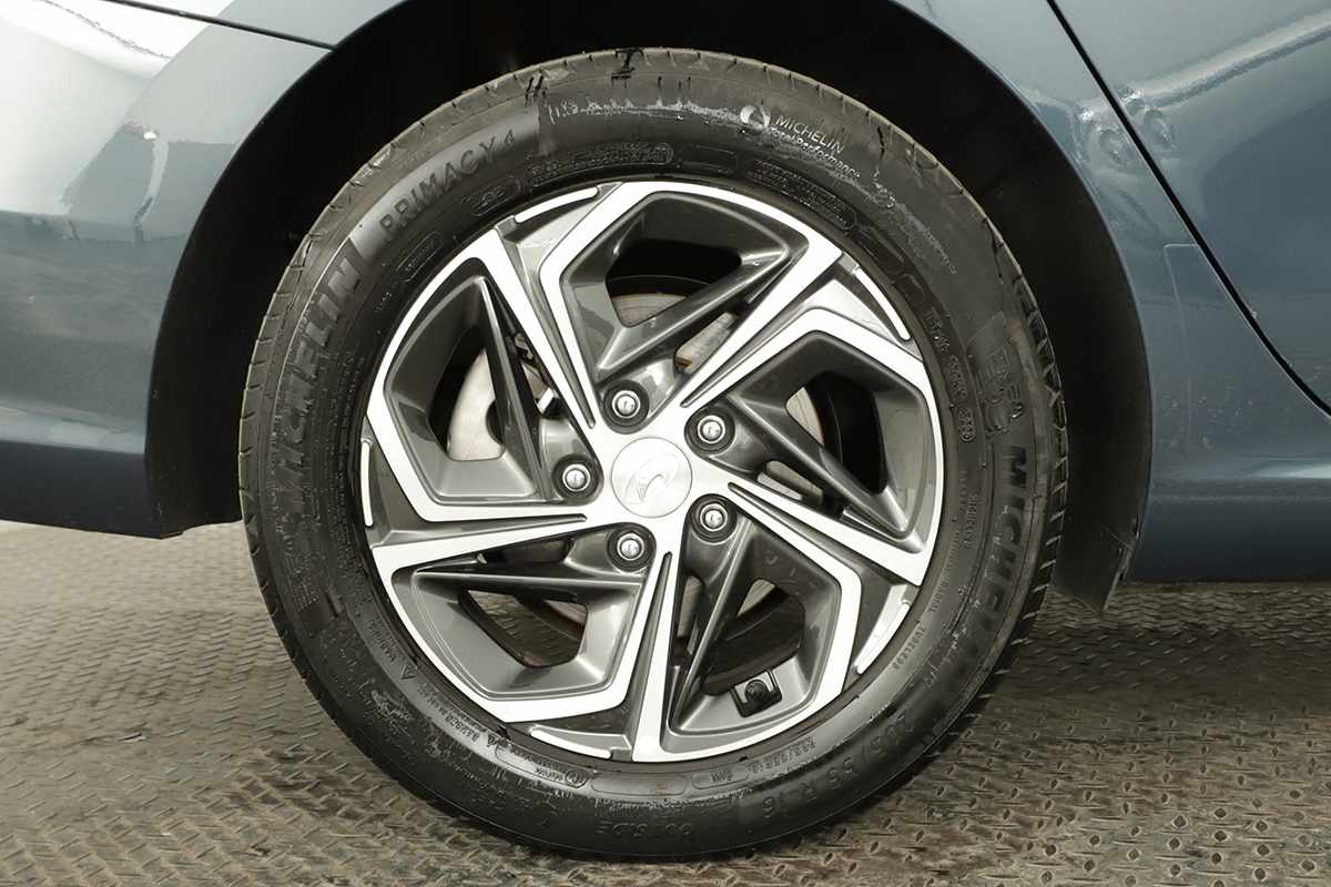 hyundai-i30-2024-gasolina-998cc