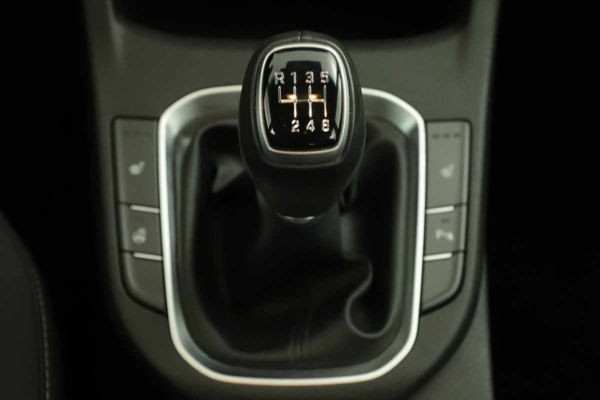 hyundai-i30-2024-gasolina-998cc