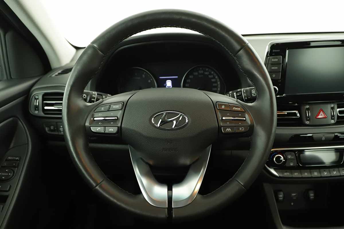 hyundai-i30-2024-gasolina-998cc