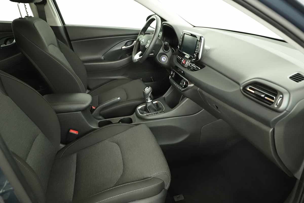 hyundai-i30-2024-gasolina-998cc