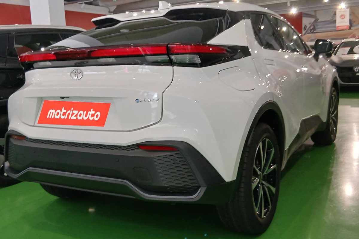toyota-c-hr-2025-hibrido-a-gasolina-1998cc