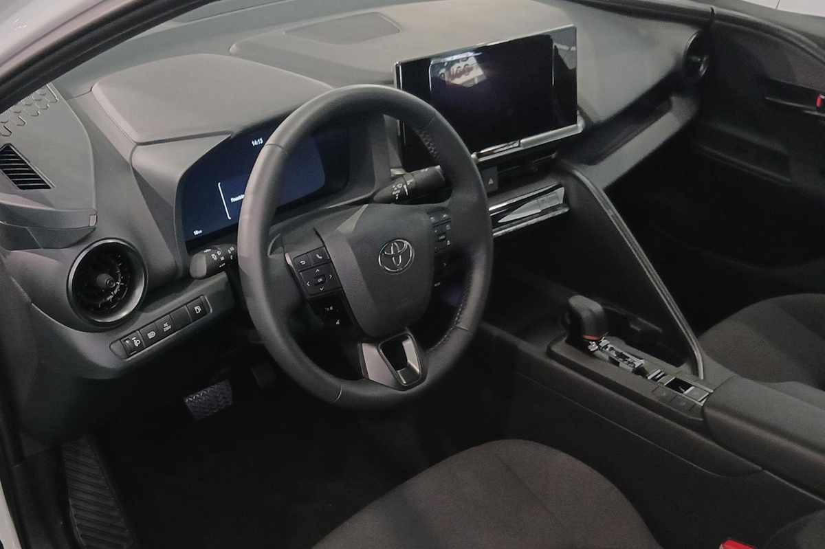 toyota-c-hr-2025-hibrido-a-gasolina-1998cc