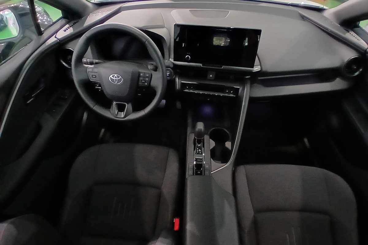 toyota-c-hr-2025-hibrido-a-gasolina-1998cc