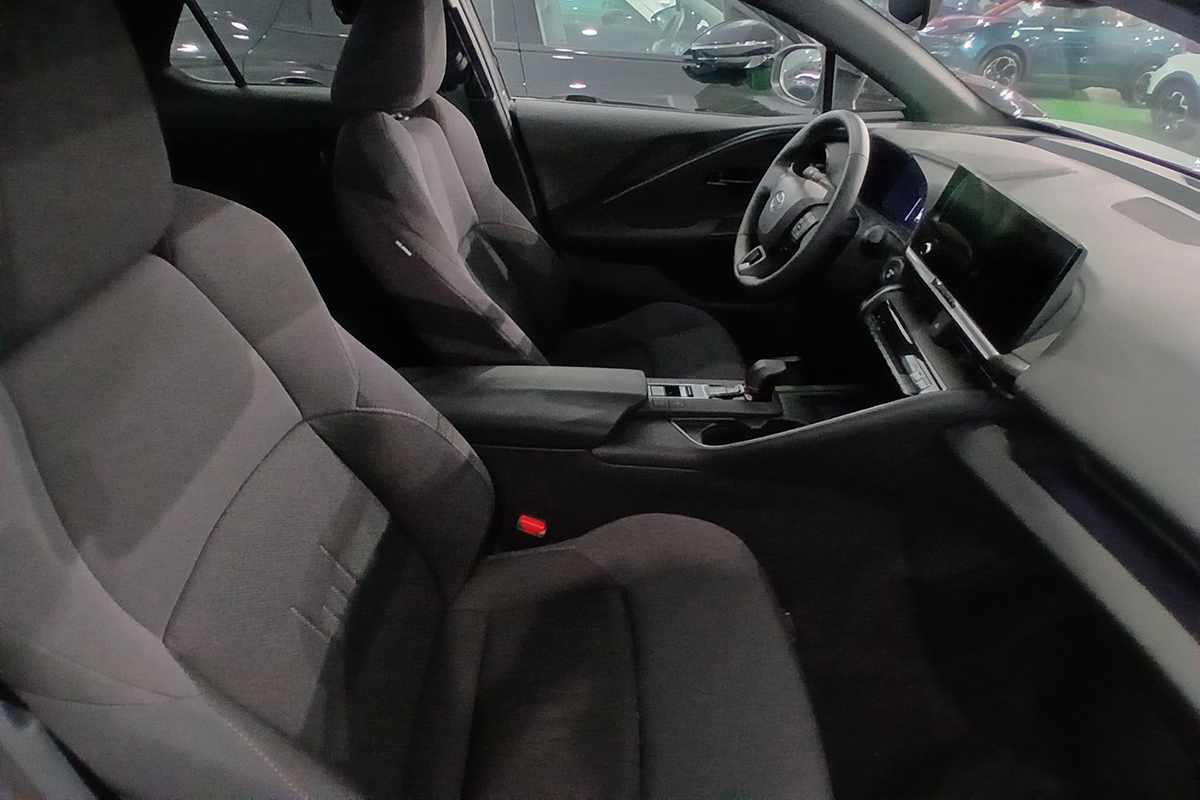 toyota-c-hr-2025-hibrido-a-gasolina-1998cc