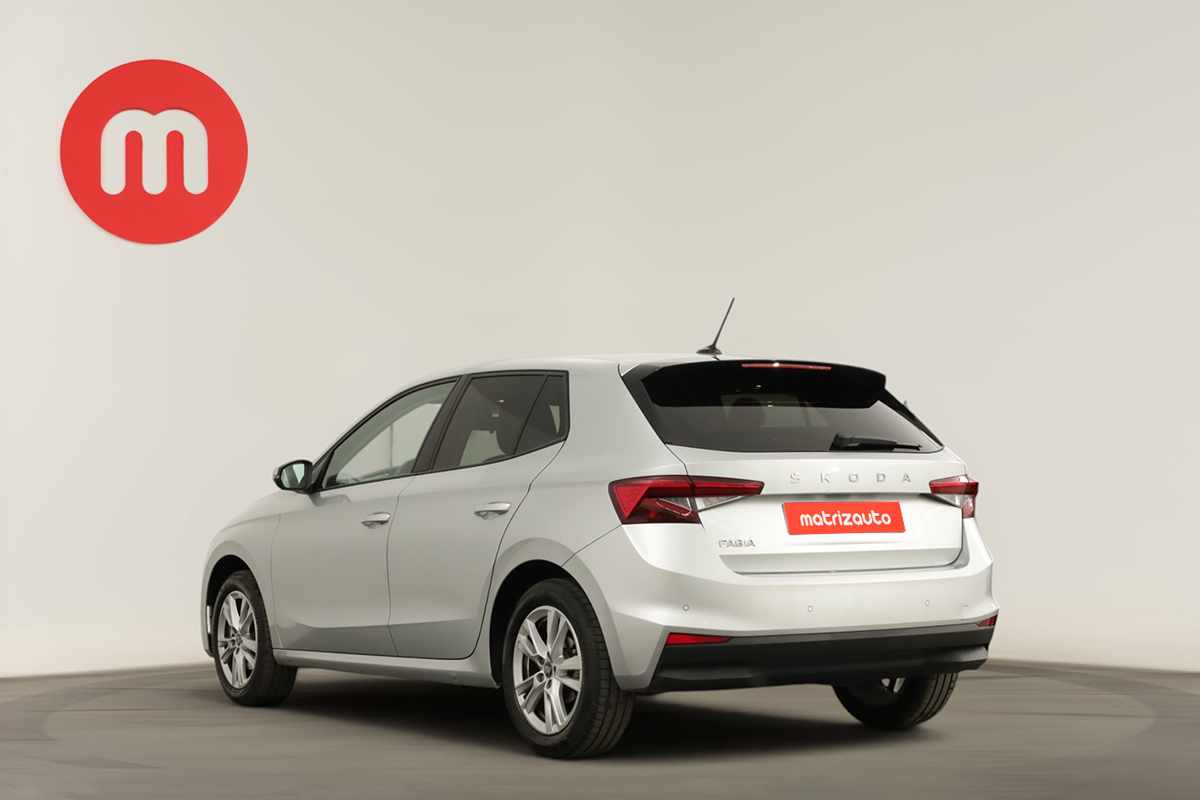 skoda-fabia-2025-gasolina-999cc