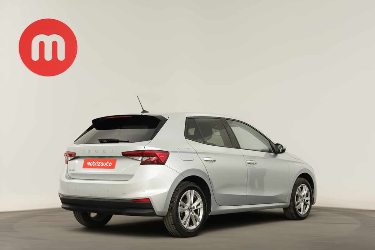 skoda-fabia-2025-gasolina-999cc
