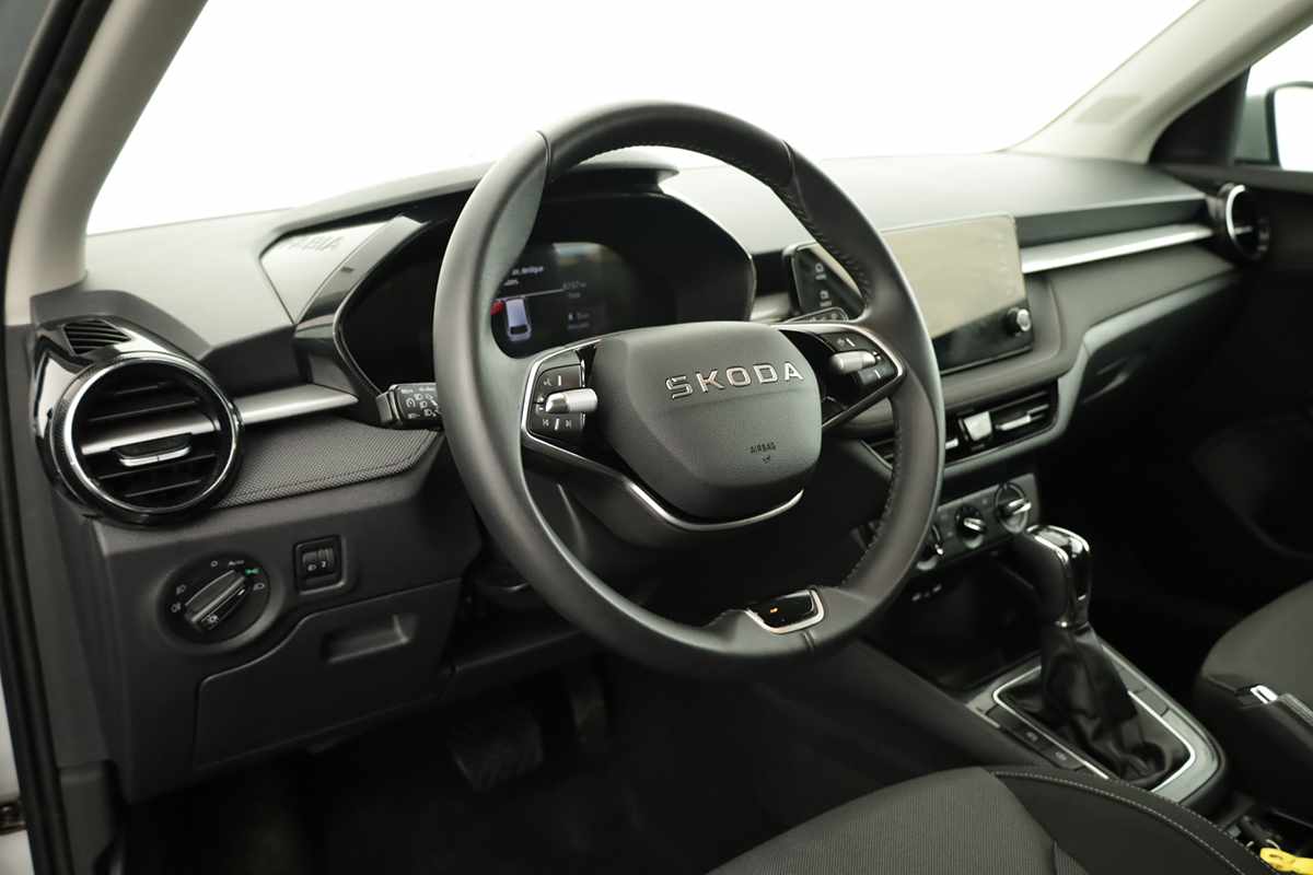 skoda-fabia-2025-gasolina-999cc