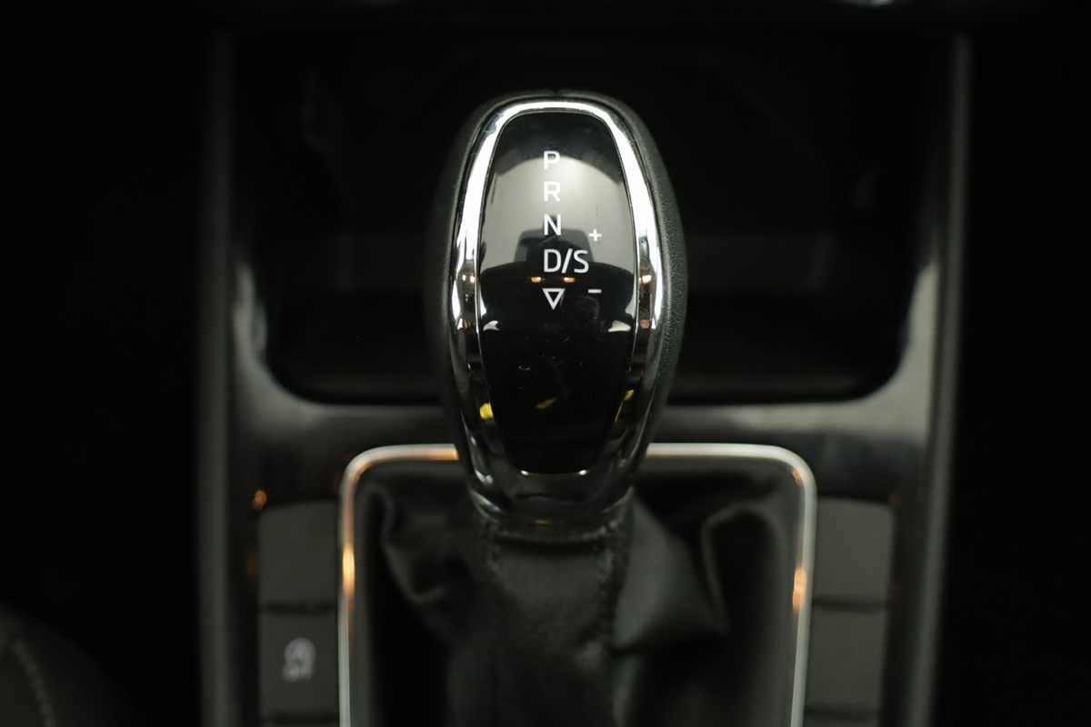 skoda-fabia-2025-gasolina-999cc