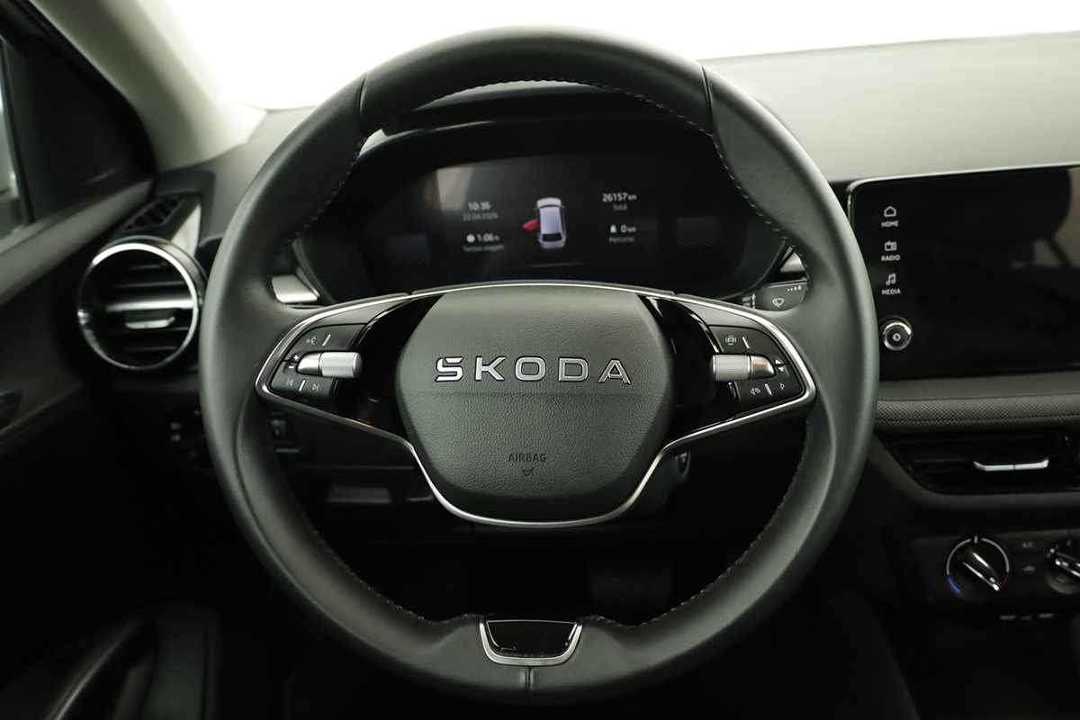 skoda-fabia-2025-gasolina-999cc