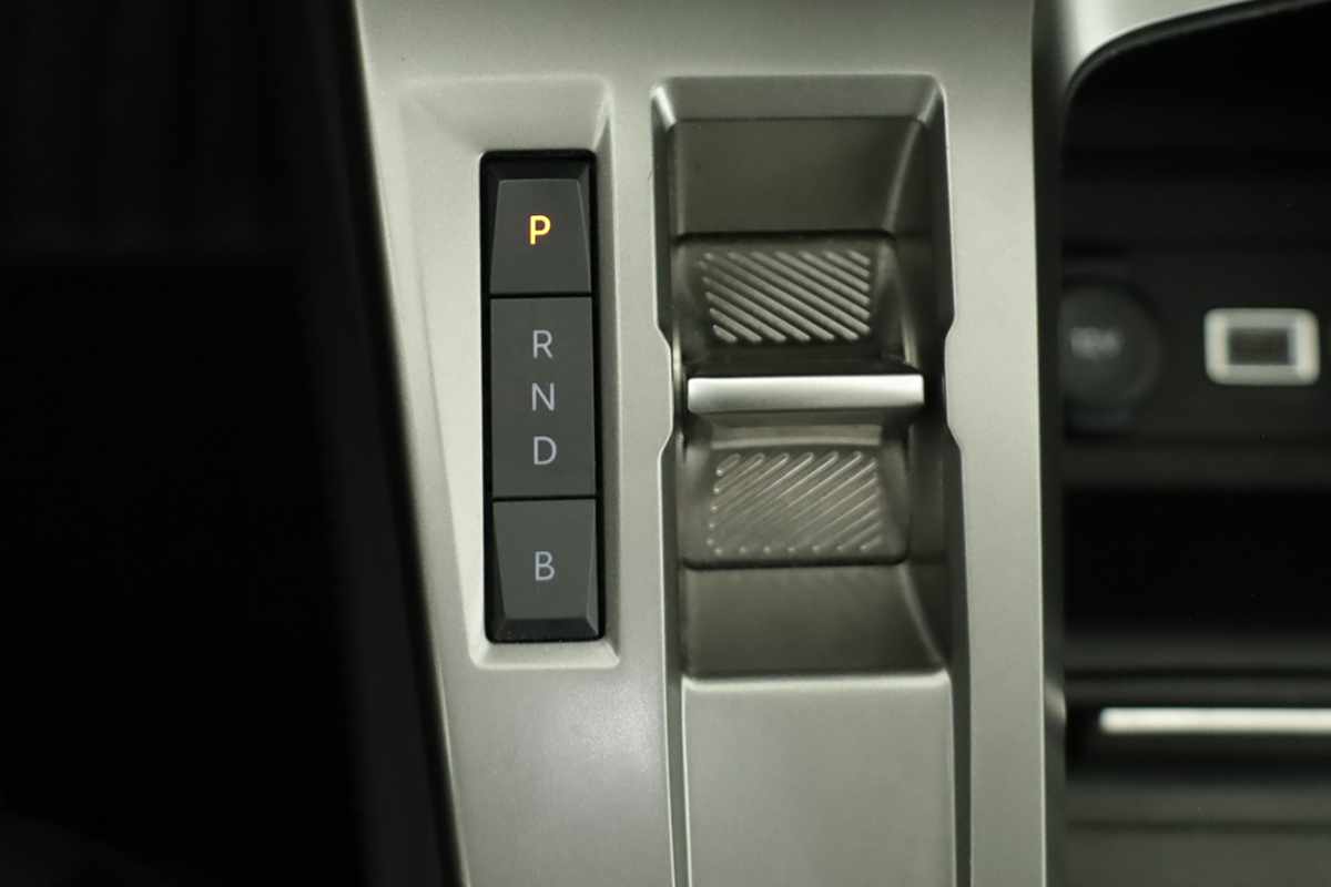 peugeot-308-sw-2023-hibrido-a-gasolina-1598cc