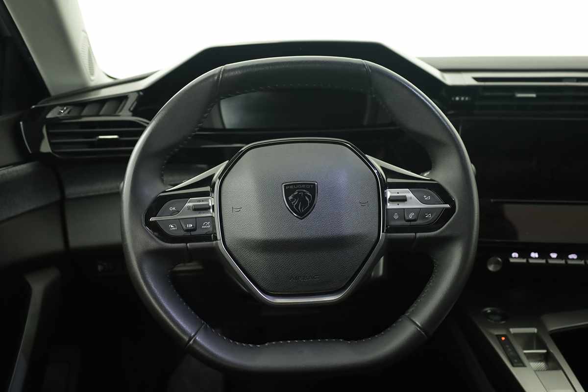 peugeot-308-sw-2023-hibrido-a-gasolina-1598cc
