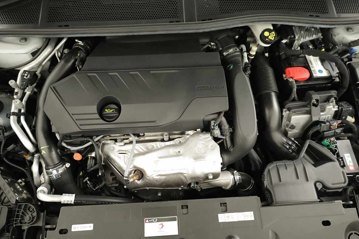 peugeot-308-sw-2023-hibrido-a-gasolina-1598cc