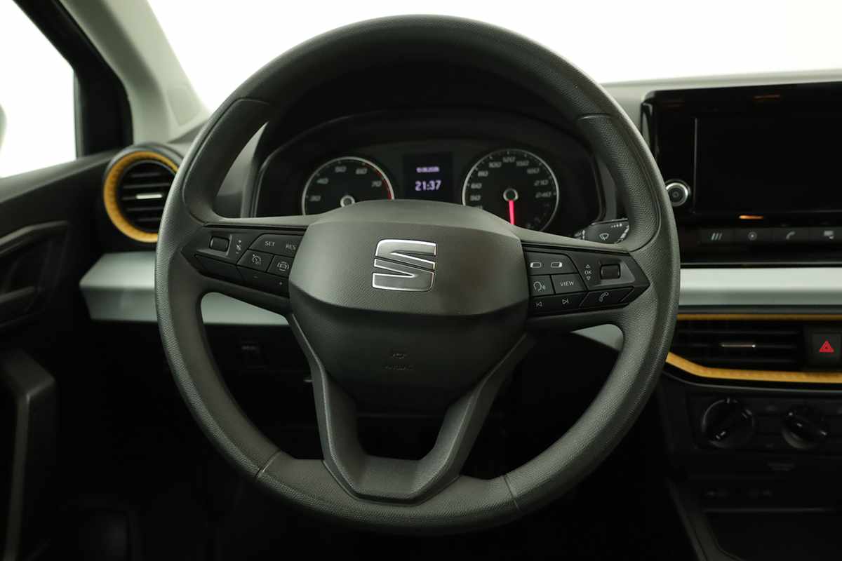 seat-ibiza-2023-gasolina-999cc