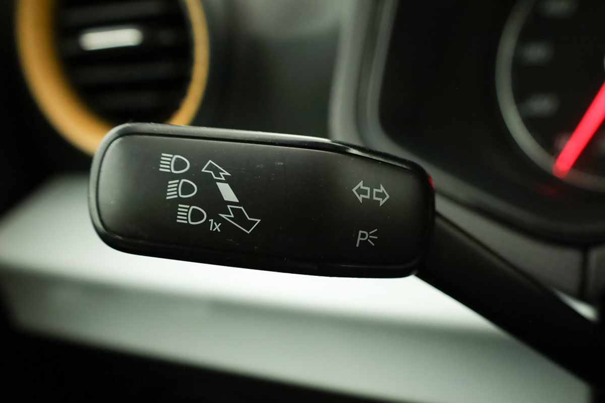 seat-ibiza-2023-gasolina-999cc