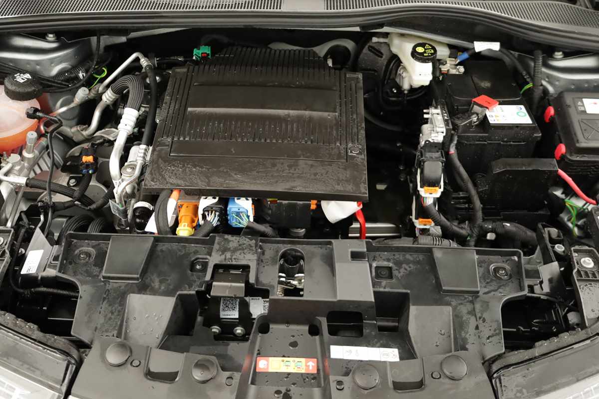 alfa-romeo-junior-2025-eletrico-0cc