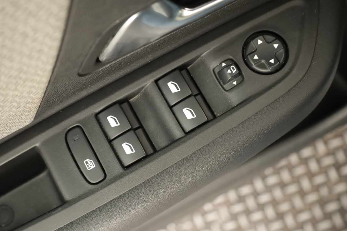 citroen-c4-2024-gasolina-1199cc