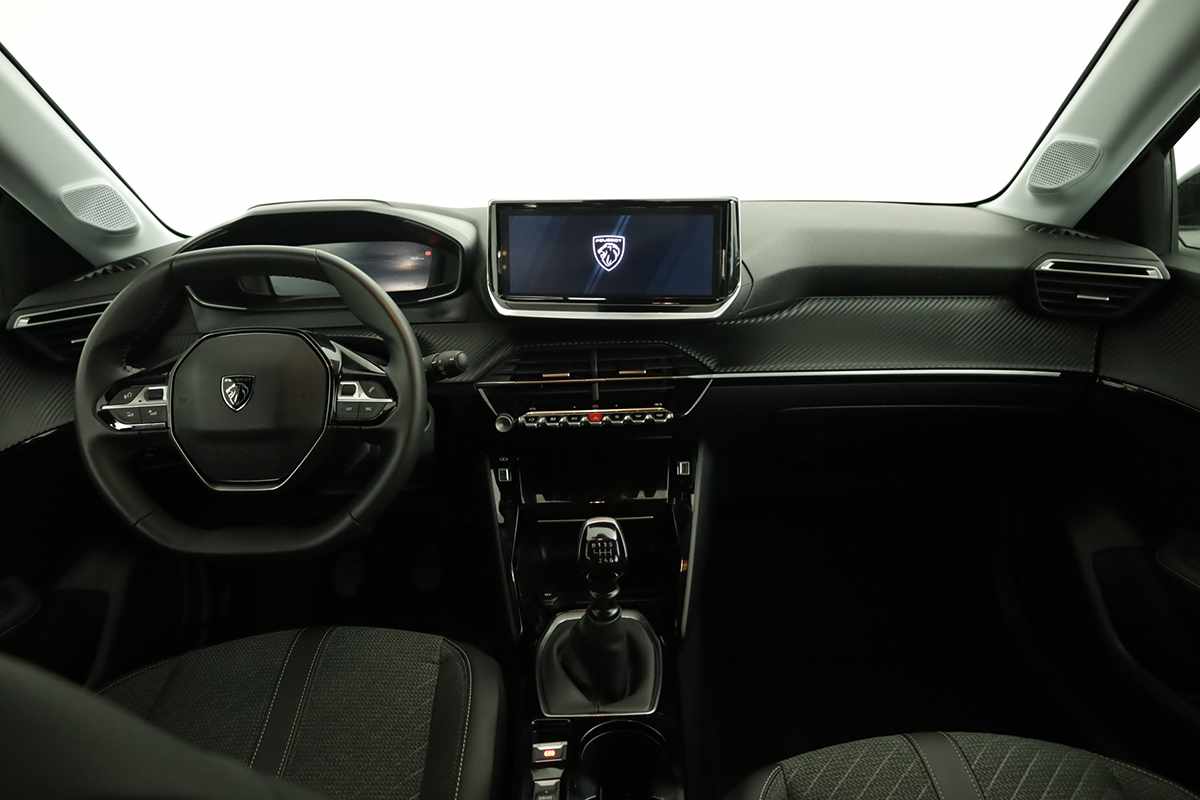 peugeot-208-2025-gasolina-1199cc