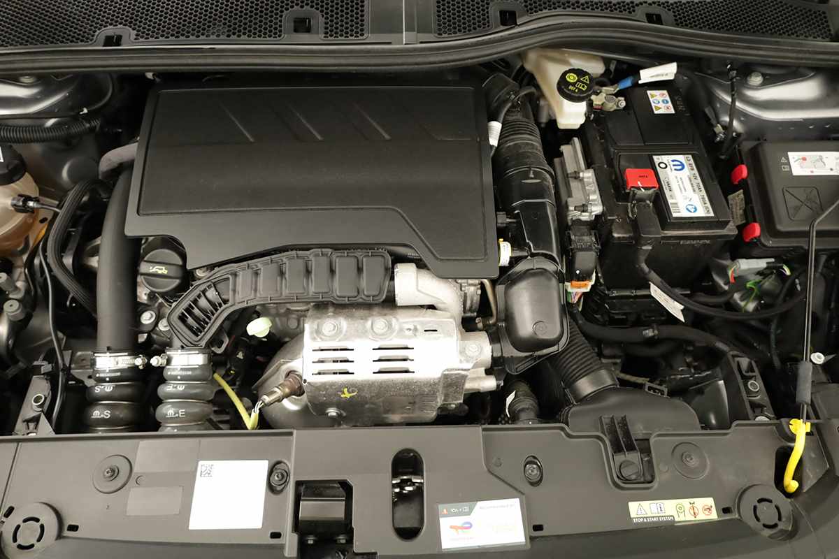 peugeot-208-2025-gasolina-1199cc