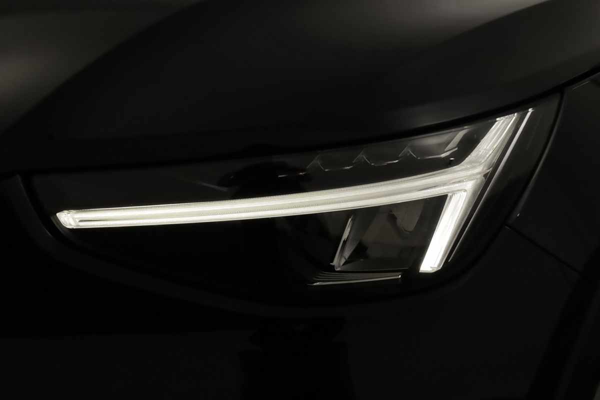 volvo-xc40-2024-gasolina-1477cc