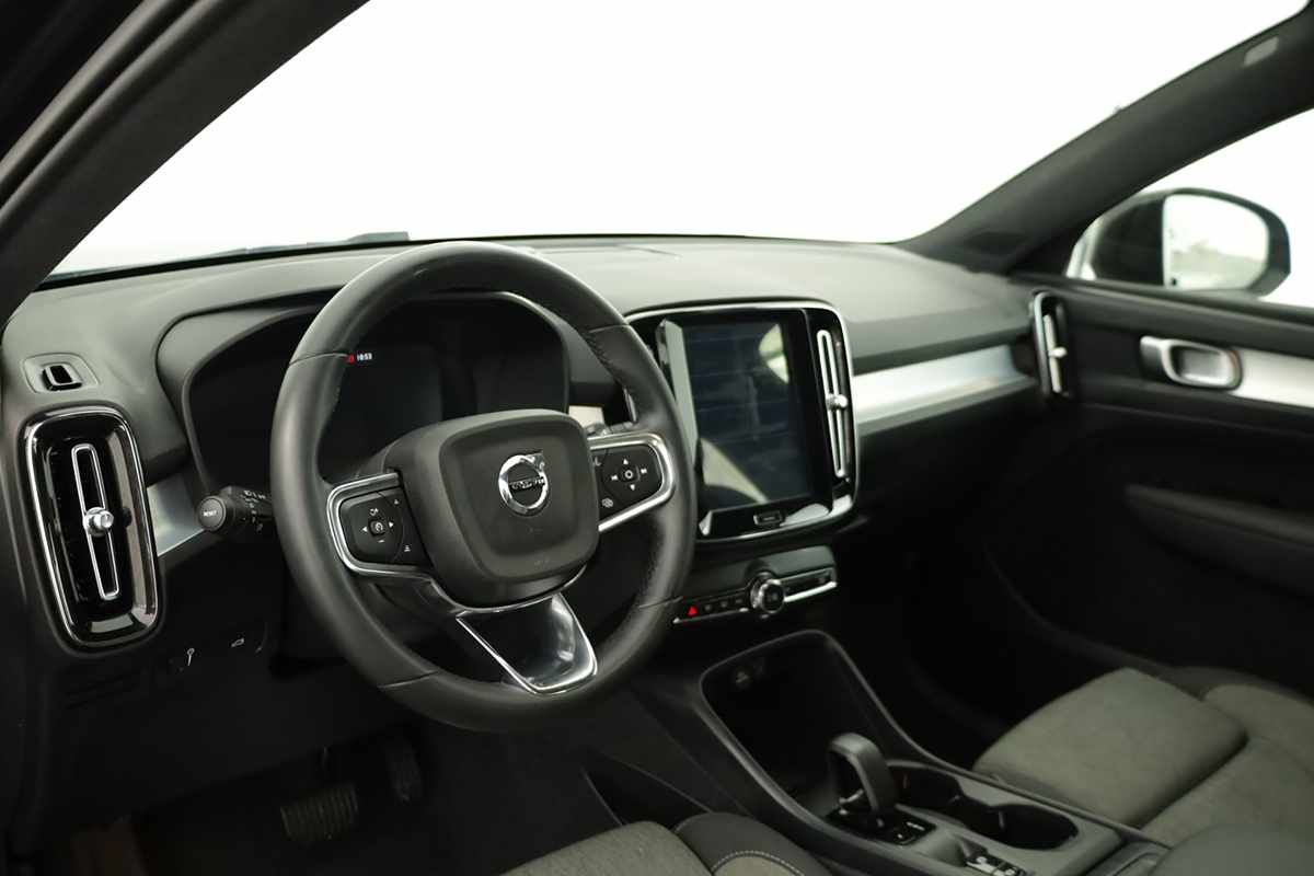 volvo-xc40-2024-gasolina-1477cc
