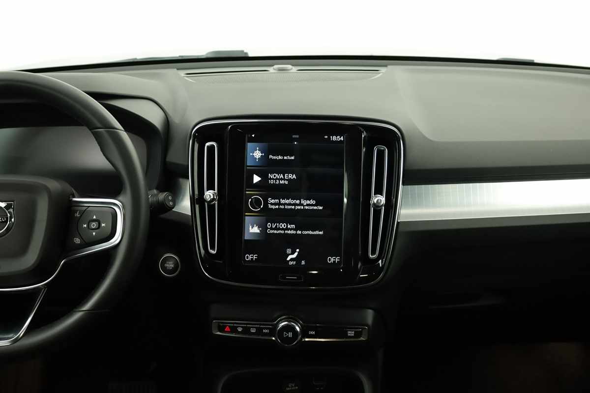 volvo-xc40-2024-gasolina-1477cc